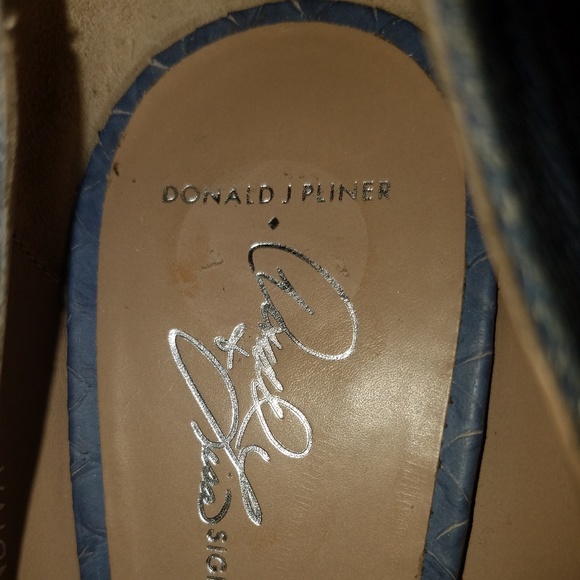 Donald J. Pilner Signature - ENDIVA 9.5 - Picture 2 of 7